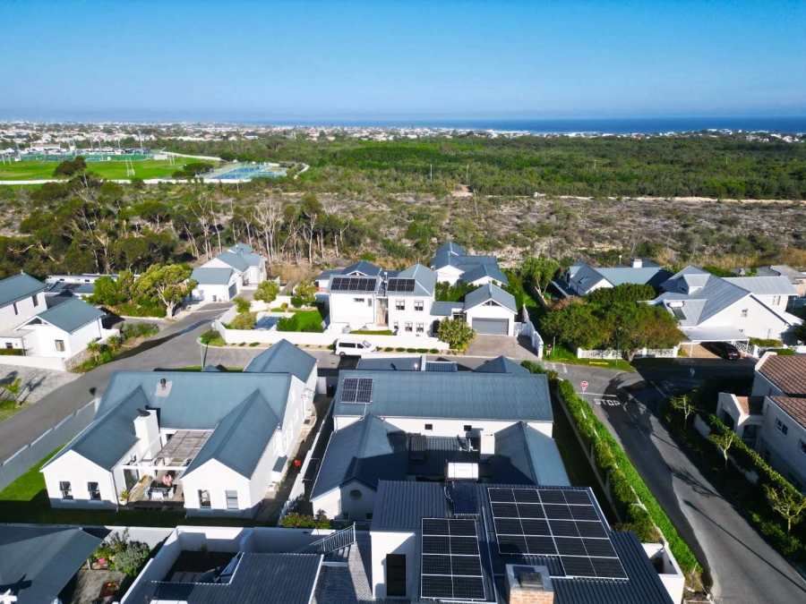 4 Bedroom Property for Sale in Onrus Western Cape